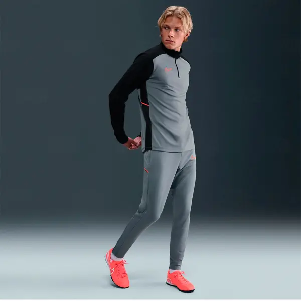 Pantalon deportivo Varon Nike Futbol Dri-Fit Academy gris (HJ3776-066)