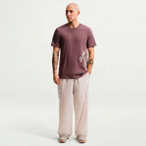 Pantalon Varon Nike windrunner UV (IQ0921-010)