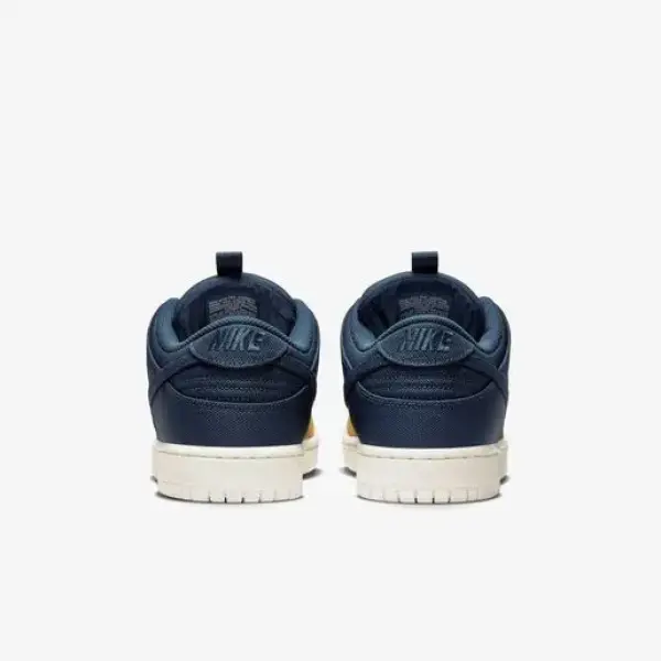 Nike SB Dunk Low Pro PRM - DX6775-400