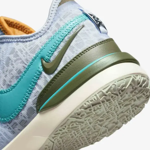 Nike Zoom LeBron NXXT Gen DR8784-400