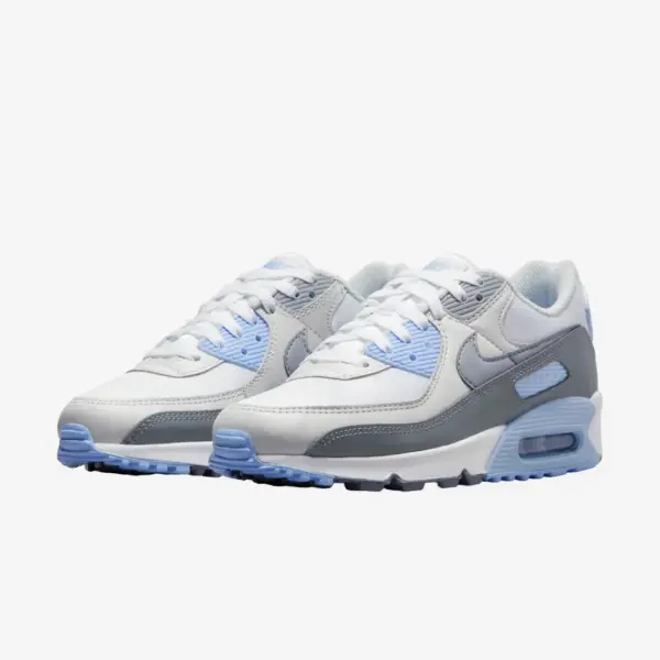 Nike W Air Max 90 ESS SNKR FB8570-100
